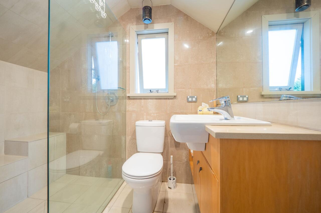 Quiet Private Studio In Strathfield With Kitchenette And Private Bathroom 3Min To Station Sleeps 6 Sydney Zewnętrze zdjęcie