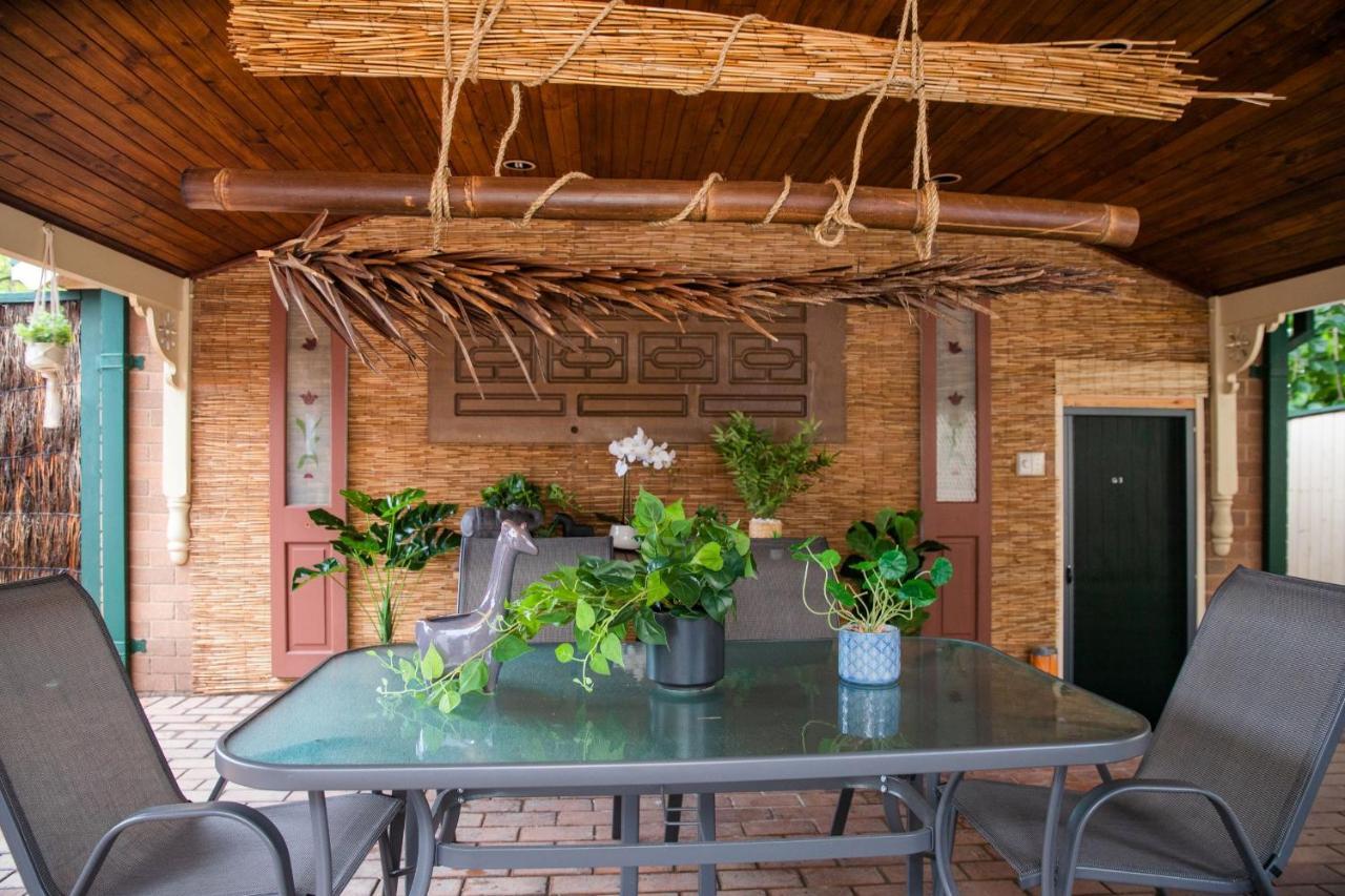 Quiet Private Studio In Strathfield With Kitchenette And Private Bathroom 3Min To Station Sleeps 6 Sydney Zewnętrze zdjęcie